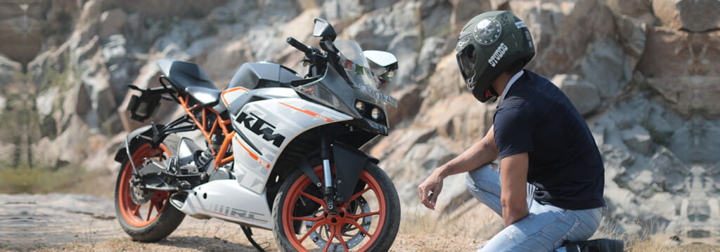 Riding A Two-Wheeler at Night: Top 5 Safety Tips