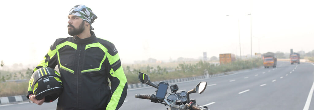 10 Essential Things You Need For Long Distance Two-wheeler Trips